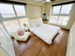 THREE-BEDROOM HOUSE WITH sea VIEW